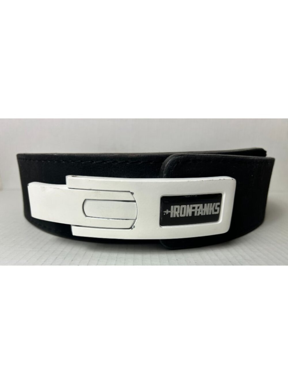 Irontanks Caliber 10mm 3" Powerlifting Belt Black w Matte White Lever Buckle - Picture 2 of 9